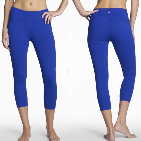 Fabletics Lima Capri Powerhold Leggings - Picture 1 of 11